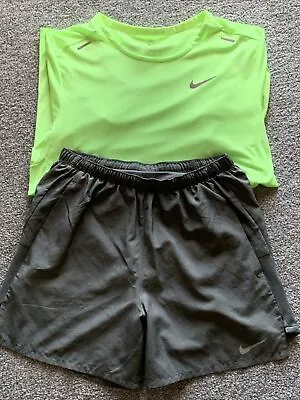 Nike Running T-shirt & Woven Shorts Set Adult Small • £3