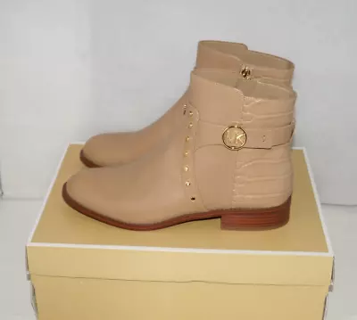 NWOB Authentic MICHAEL KORS CARMEN Carmel Leather Women's Flat Boots Size 9 M • $119.99