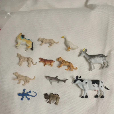 $8 • Buy Plastic Safari Animal Lot Of 12 Small Mini Animals Camel Goat Cow Shark Tiger Do