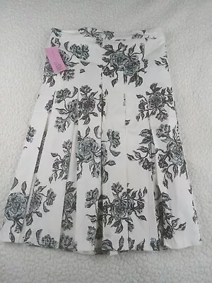 Metrowear Womens Size Small White Blue Flowers Skirt New  • $9.99