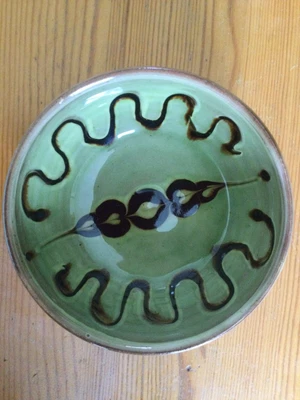 £65 • Buy Winchcombe Pottery  - Early Slipware Bowl - WP ST Marks