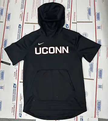 Nike UCONN Spotlight Short Sleeve Pullover Hoodie Men's M Basketball AT5406 • $31.99