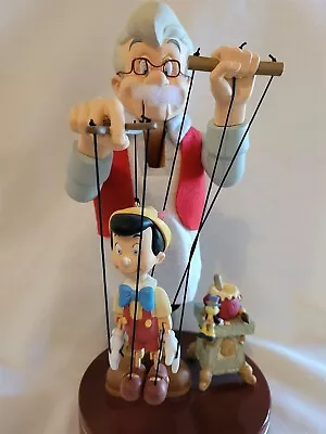 Walt Disney Catalogue Geppetto & Pinocchio Nutcracker Puppet Statue 14  Tall • $1009.93