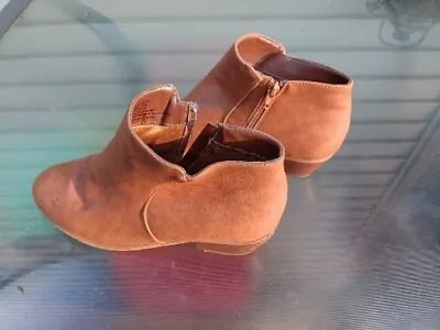 Ecote Urban Outfitters Brown Ankle Bootie - Size 9 #B • $14.95