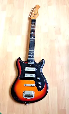 Vintage Harmony H802 Electric Guitar • $250