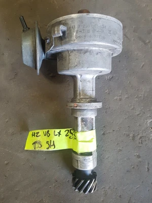 $30 • Buy Holden V8 Distributor Bosch 253 Hz Vb Lx