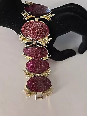 Vintage MCM Thermoset Maroon Sparkly Glitter And Gold Tone Bracelet 7.5  • $25.99