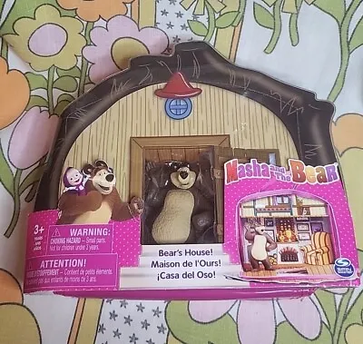 Masha And The Bear Playset Bear's House Spinmaster  • $14