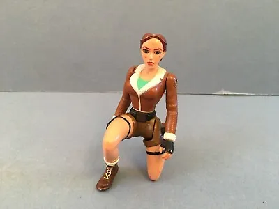 Tomb Raider - Lara Croft Street Assault Figure 1999 Playmates • £12