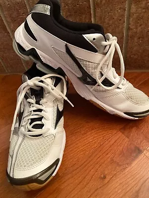 Mizuno Wave Bolt 6 White Sneakers Running Volleyball Shoes Women's Size 11 • $27.99