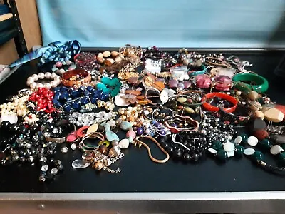 Massive Lot Of Jewerelly • £12