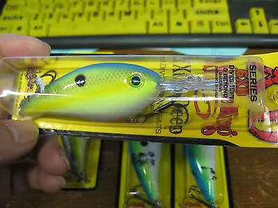 Strike King HC6XD-538 Diving Crankbait Fishing Lure Dives 19' / Chart Sexy Shad • $9.07