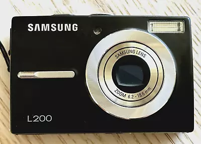 Samsung L Series L200 10.2MP Digital Camera - Black • $59.99