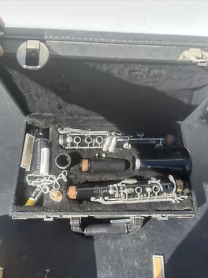 Vito Reso-Tone 3 Clarinet W/ Hard Case • $29.99