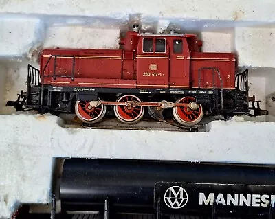 MARKLIN H0 Diesel Locomotive DB 260 417-1 W/ 6 Car Train Set • $175