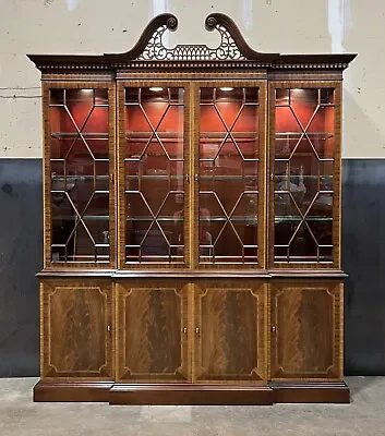Councill Craftsmen Mahogany Georgian Breakfront Display / China Cabinet + Inlay • $2895