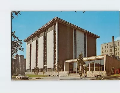 Postcard The Todd Wehr Chemistry Building Marquette University Milwaukee WI USA • $4.99