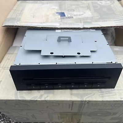 New03-12 Mercedes W211 E320 GL550 CLS550 6 Disk CD Changer Player 2118202489 OEM • $200