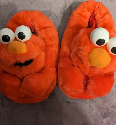 Elmo Slippers • $10