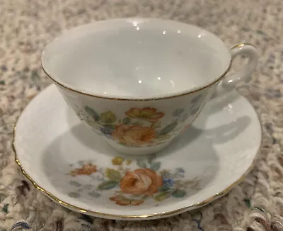 Yamaka Tea Cup And Saucer Made In Occupied Japan Peach & Blue Flowers Gold Rim • $18.95