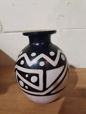 Peruvian Chulucanas Pottery Vase 6  • $26.99