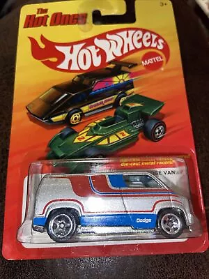 Hot Wheels 2011 The Hot Ones  Custom '77 Dodge Van • $12