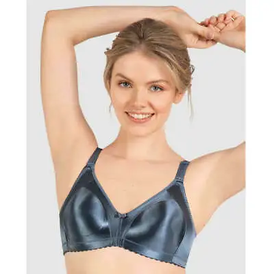 Naturana Moulded Wirefree Soft Cup Minimiser Bra • £43.39