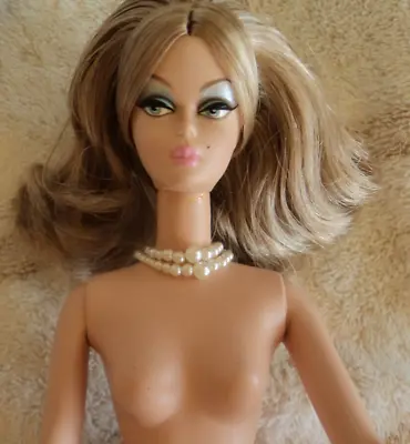 2007 Loose Barbie Silkstone Market Day Doll! • $234.99