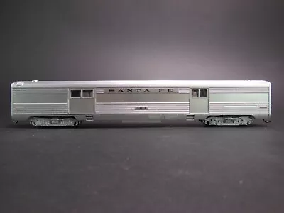 Ho Scale Santa Fe Corrugated Side Baggege 3464 • $35.99