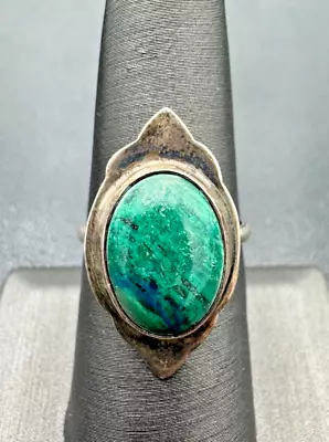 Beautiful Sterling Silver Malachite Centered Ring Size 7 • $100