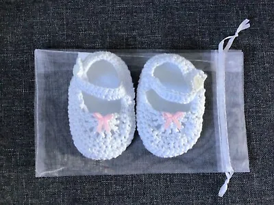 £2.99 • Buy New Hand Crochet Baby Shoes. White. 6-9 Months