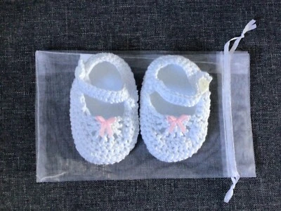 £2.99 • Buy New Hand Crochet Baby Shoes. White. 6-9 Months