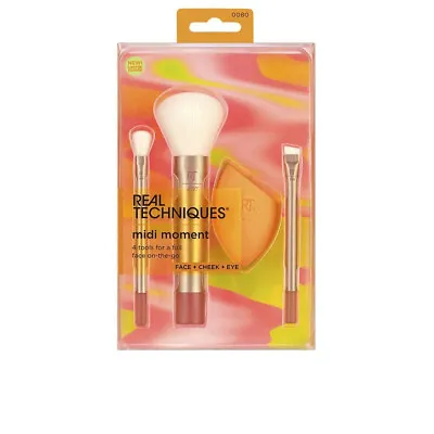 Real Techniques Midi Moment Brush + Sponge Kit Makeup Sponge & Makeup Brushes • £6.45