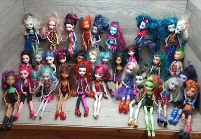 Monster High Doll Lot HUGE 31 Figures Avia Trotter Great ScarierReef &Much More! • $199