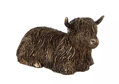 Highland Cow Sitting Resin Statue |Home Garden Ornament Scottish Scotland Cattle • £17.99