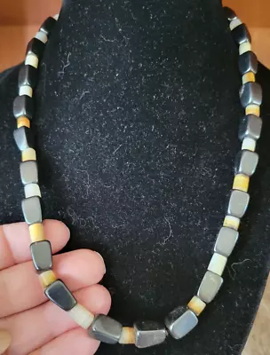 Necklace Non-Magnetic Hematite & Mother Of Pearl Bead Beaded  - Rare Unique 18  • $3.99