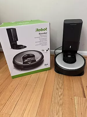 IRobot Roomba I6+  Robotic Vacuum W Charging Docking Station - Self Emptying • $36