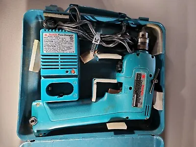 Makita 6012HD Cordless Drill Fast Charger DC9100 And A  9.6v Battery • $29.99