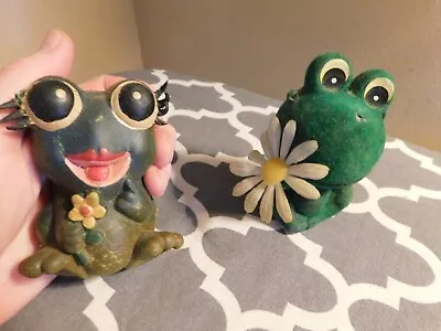 Collectible Frog Lot Flocked Hong Kong W/ Daisy + Hartz Dog Squeak Toy Vintage • $4.99