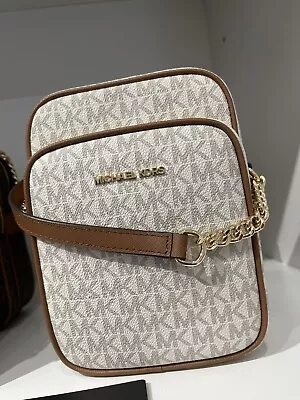 Michael Kors Vanilla Jet Set Medium Ns Chain Crossbody Flight Bag • $95