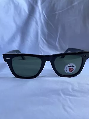 Ray-Ban-Wayfarer-RB2140 901  50[]22 Polished Black FrameGreen Lenses Polarized • $99.98