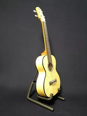 $19.90 • Buy Haze A-Frame Complete Collapsible Ukulele Stand,Metal Structure,1-Piece. HJUS-J7