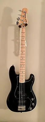 Fender Squier Affinity Series Precision Bass PJ Maple Fingerboard Black • $225