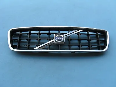 2005 2006 Volvo S60 Front Upper Top Bumper Cover Grille Used Oem 05 06 • $95