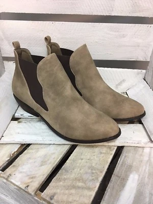 £7.99 • Buy MISSGUIDED Professional Design Women's Boots Shoes Chelsea Ankle Boot IN STONE 
