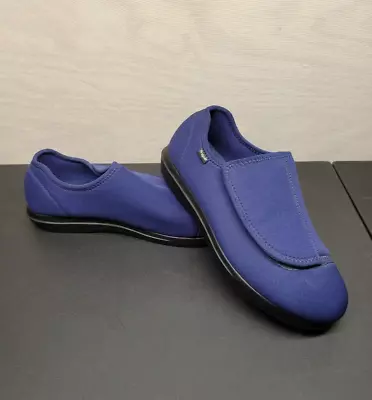 Propet Women's SZ 11 Cush N Foot Diabetic Shoes Soft Cloth W0206 • $29.77
