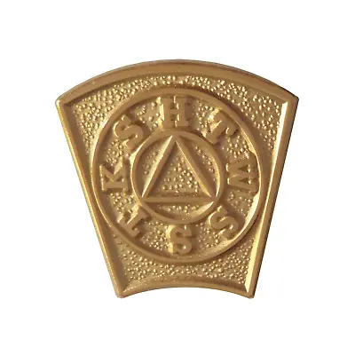 Mark Master Mason Keystone Masonic Gilt Pin Badge • £6.25