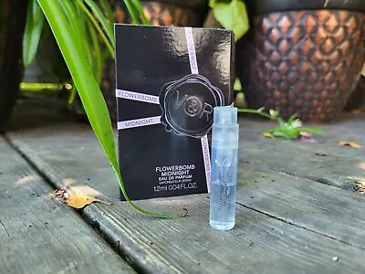 Viktor & Rolf FLOWERBOMB MIDNIGHT EDP 1.2mL SAMPLE New In Card PERFUME  • $4.50