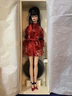 Chinoiserie Red Moon Barbie Silkstone Gold Label Collection B3431 2004 • $369.46