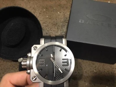 $2290 • Buy Oakley Gearbox Carbon 10-042 Silver & Black Dial 47mm Men's Watch